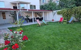 Casa Tuia by EfoRooms - Liniste si camere primitoare aproape de plaja